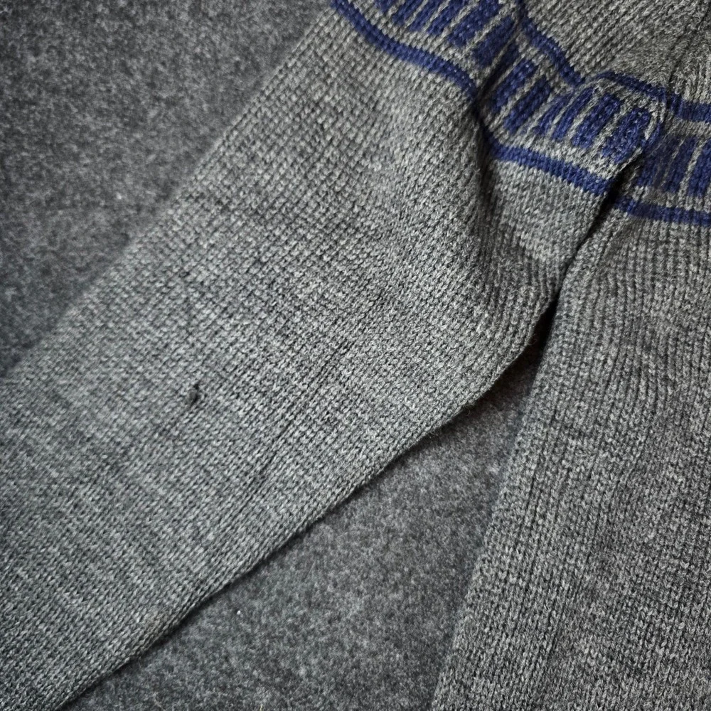 Vintage 90s J.Crew Men's Gray Wool Crewneck Sweater Made in Hong Kong Size L